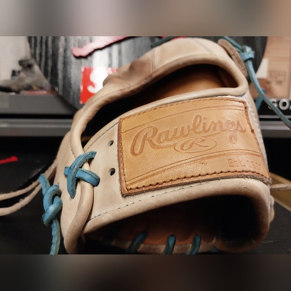 Rawlings RH Infield Glove Heart Of The Hide R2G Limited Edition - Picture 3 of 11